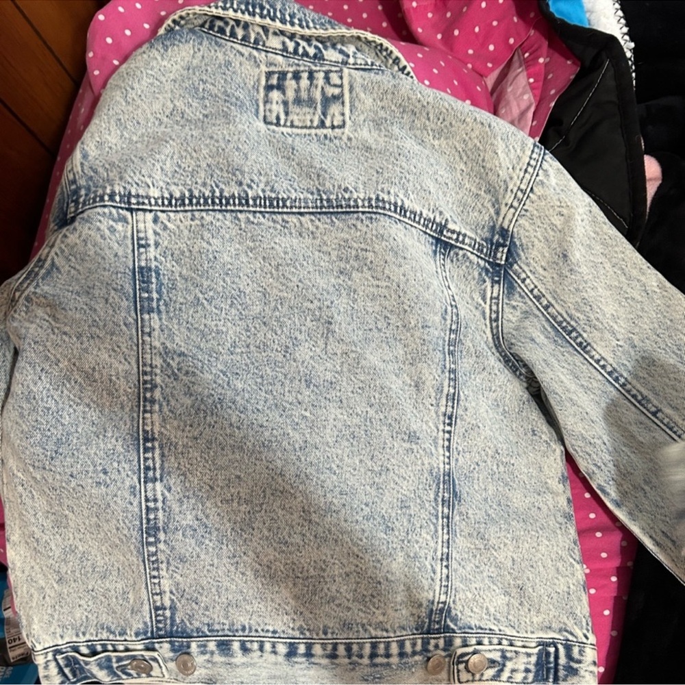 Forever 21 Kids Acid Wash Jean Jacket - Picture 2 of 3